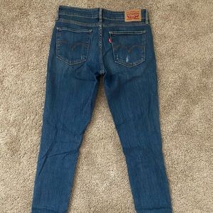 High rise Levi’s womens jeans, 711 Skinny!
